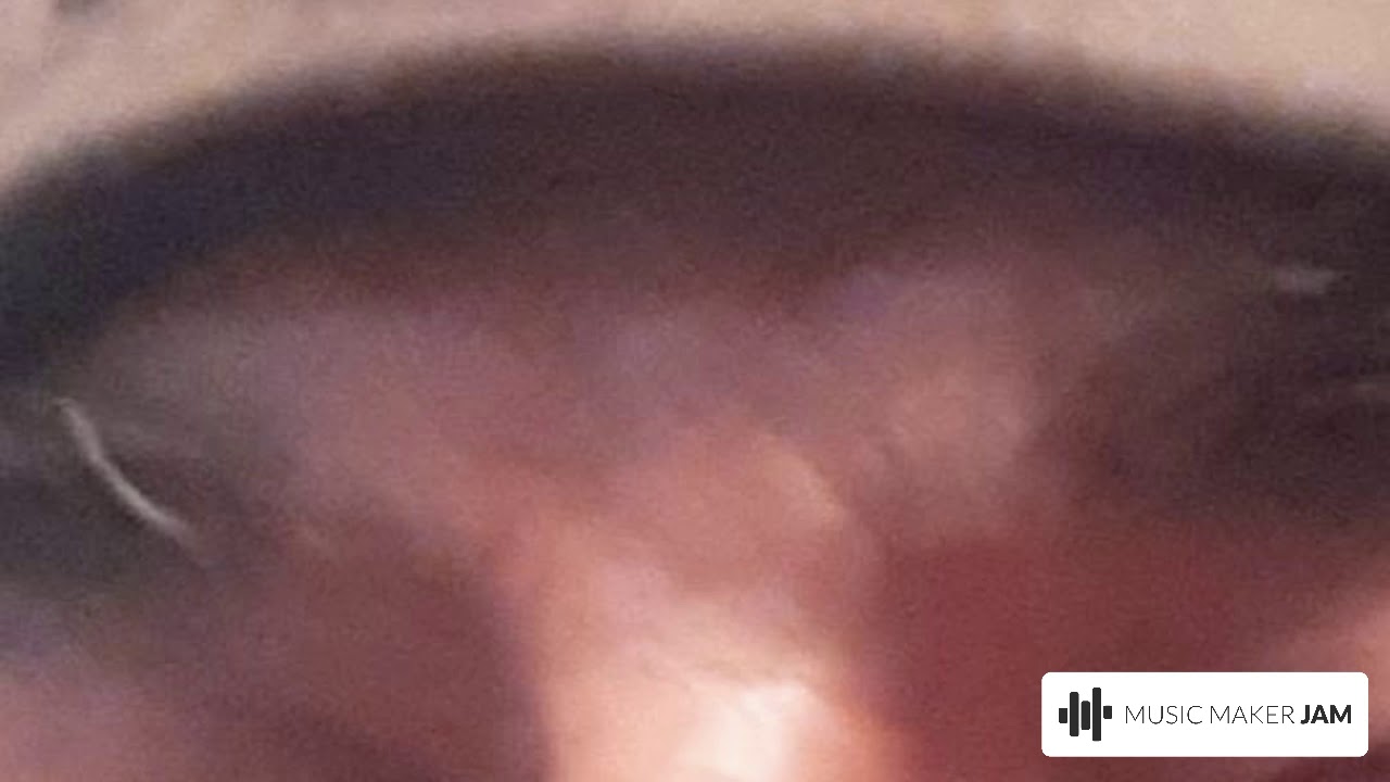 MoneyMike making beats 