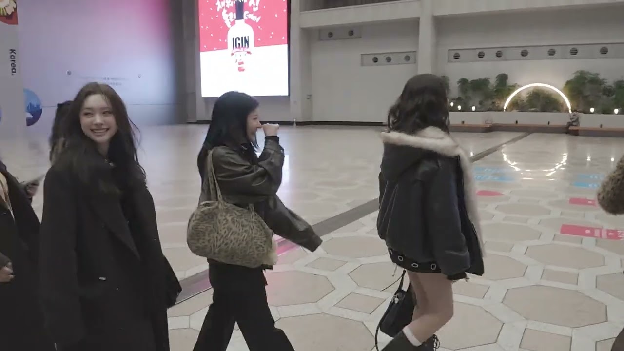 2026년2월20일 김포공항 걸그룹 피프티 피프티출국 넘 예쁘네요