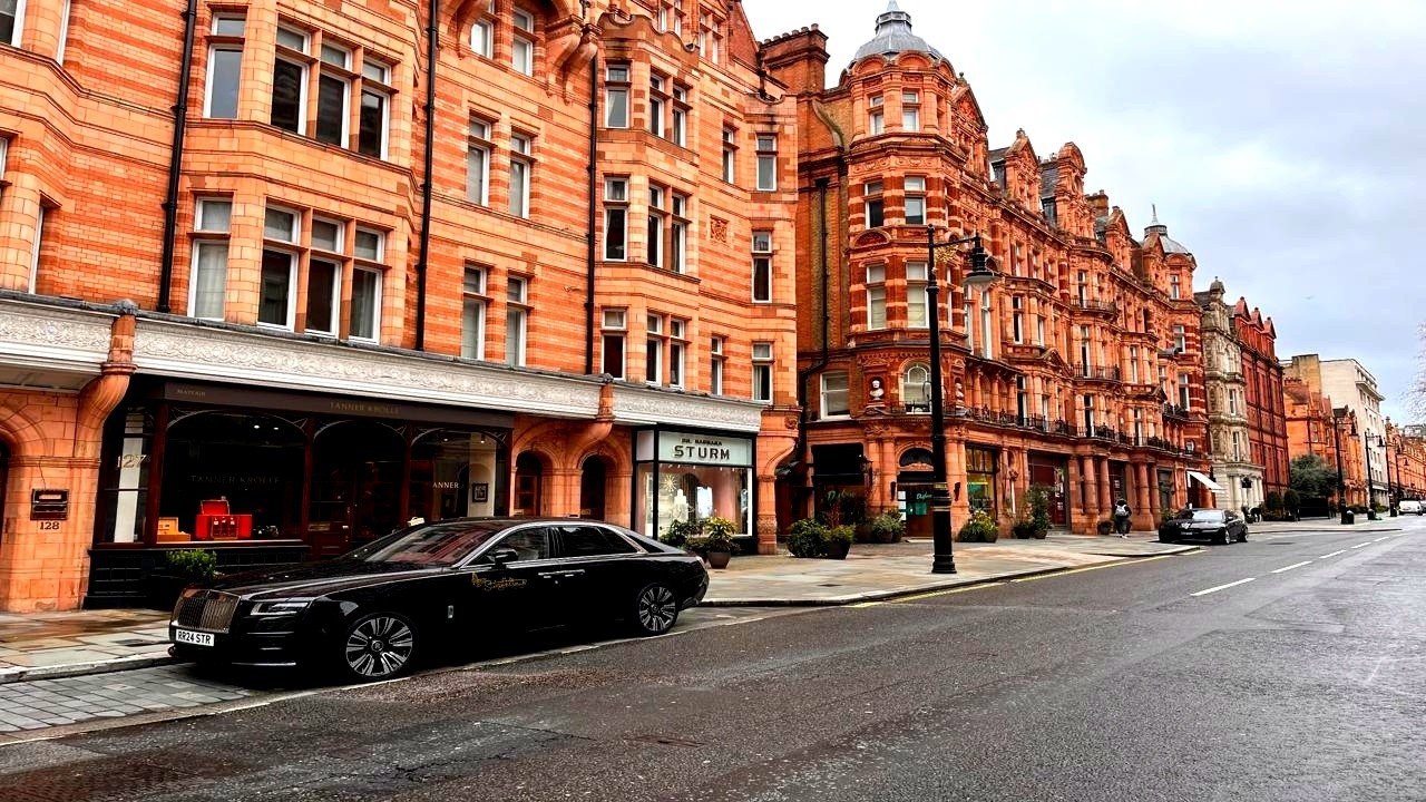 Most Expensive London Streets | Mayfair's New Bond Street, Berkeley Square [4K HDR]