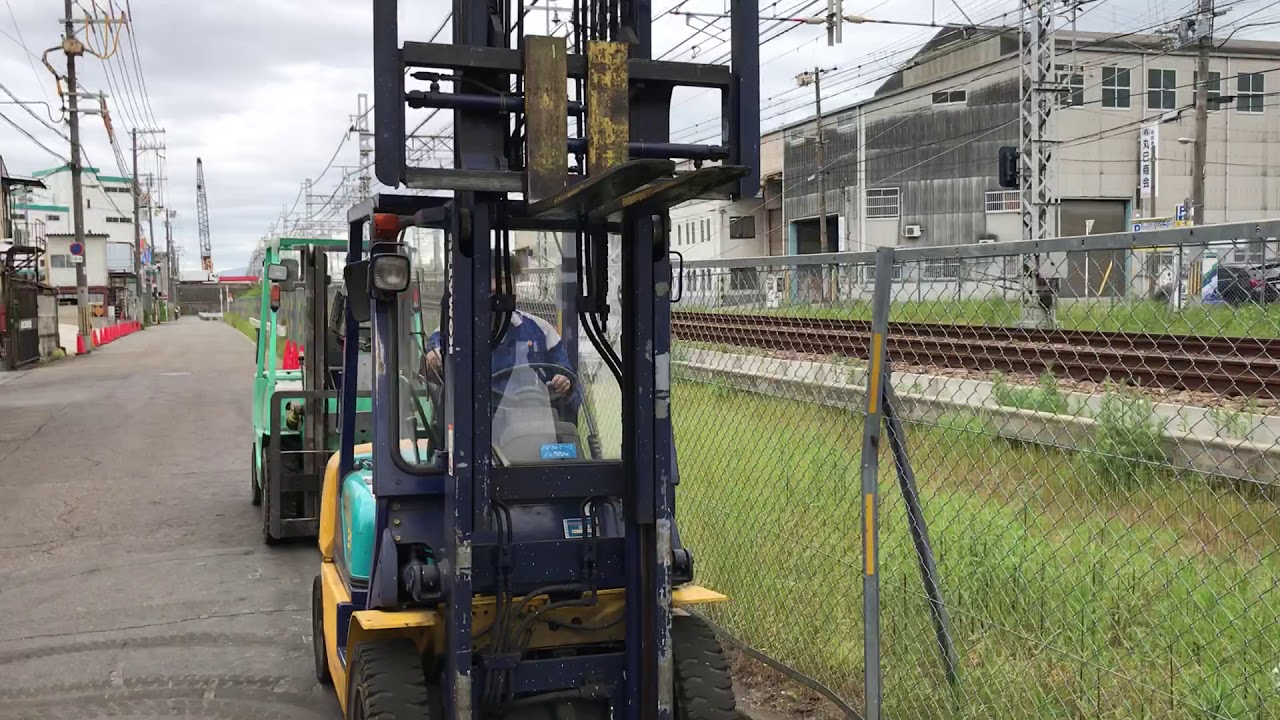 KOMATSU 2tフォークリフト FG20C-12 シート新品！ ノーパンクタイヤ！ KOMATSU 2tフォークリフト FG20C-12 シート新品！ ノーパンクタイヤ