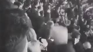 Yormuyor bak Bu yüreği  Savaşı  Deplasman Trübünü