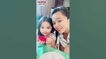 Xem bé Bella sửa phát âm tiếng Anh cho mẹ đáng yêu lắm nè cô chú ơi 🥰 #mshoajunior