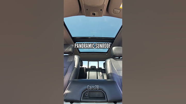 Difference between sunroof and moonroof