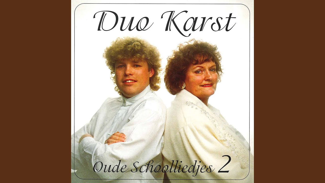 Oud Moedertje Strompelt Naar Buiten