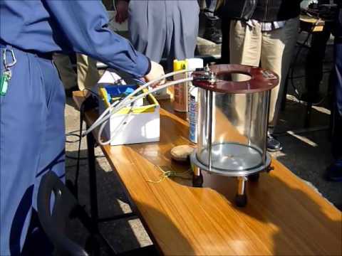 エアゾール缶噴射剤の燃焼実験