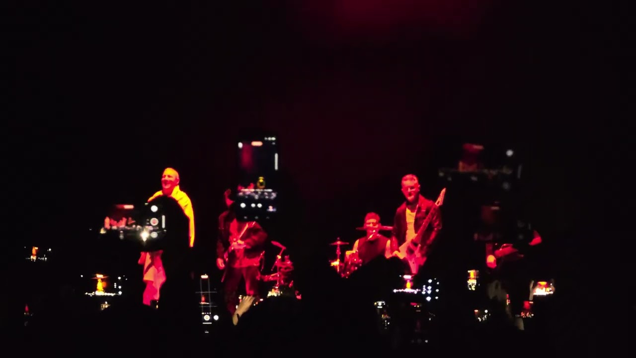 PARKWAY DRIVE: Intro + Carrion -  20 Year Anniversary Tour 2025 - Budapest 8.11.2025