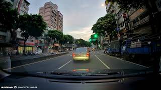 UltraDash Z4 行車紀錄器的天花板 大推! 廣角鏡頭 傍晚 4K+4K HDR SONY 星光級 IMX678 影像風格設定為鮮明 目前市面上最頂尖的影像品質