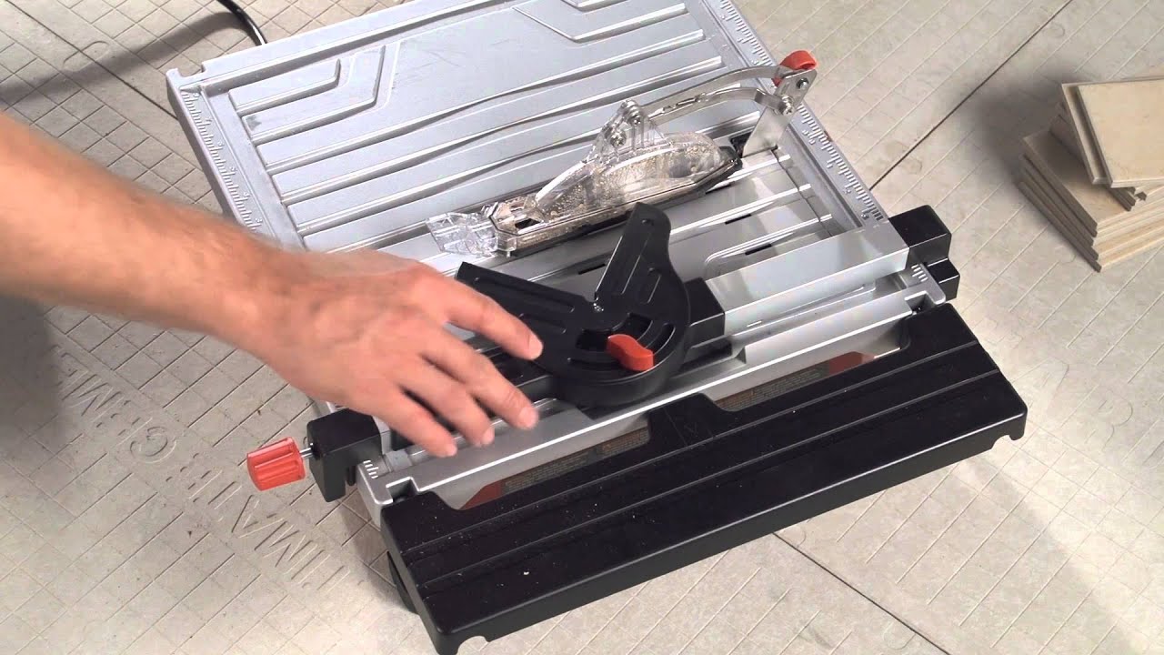 Skil 3550-02 Amp in. Wet Tile Saw with HydroLock System CPO Outlets