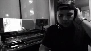 Famous Basic One/ Janiro View 2/2 Profile