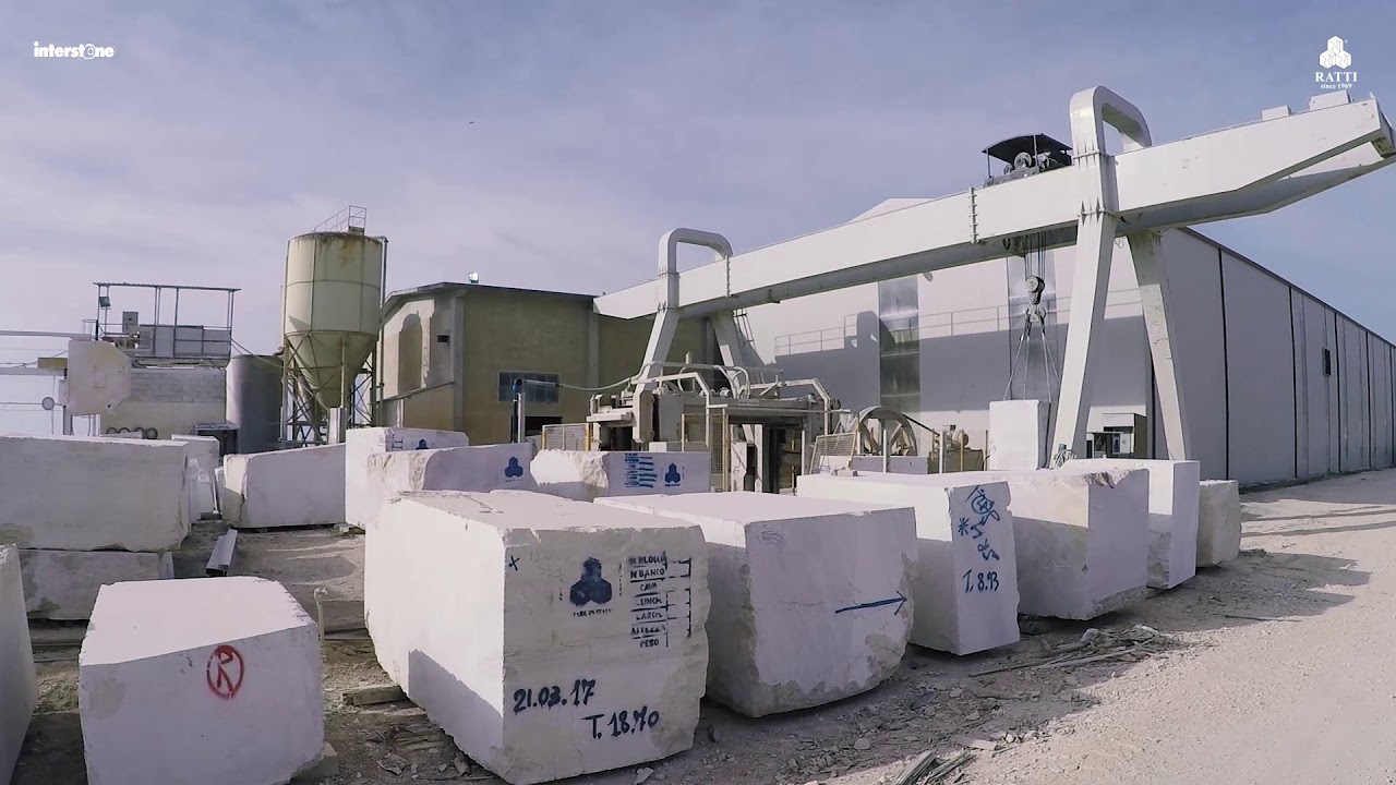 Breccia Sarda i Crema Veneziana