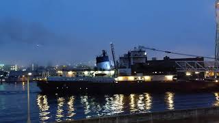 Ship happens!!
