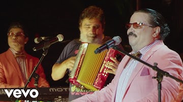 Los Plebeyos, Celso Piña - Suave Y Sabroso