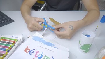 hướng dẫn cắt hình con ngựa bằng giấy để trang trí bàn làm việc