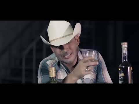 A TRAVÉS DEL VASO (VIDEO OFICIAL) (LETRA)