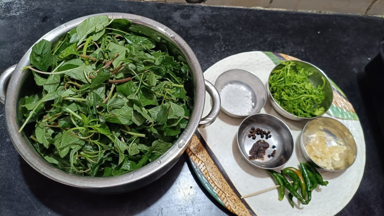 ಬೇಳೆ ಹಾಕದೆ ಮಾಡುವ ಹಳ್ಳಿ ಶೈಲಿಯ ಅರಿವೆ ಸೊಪ್ಪಿನ ಸಾರು//soppina sambar recipe in Kannada..... 