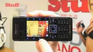 Sony Ericsson C902 video review - from stuff.tv