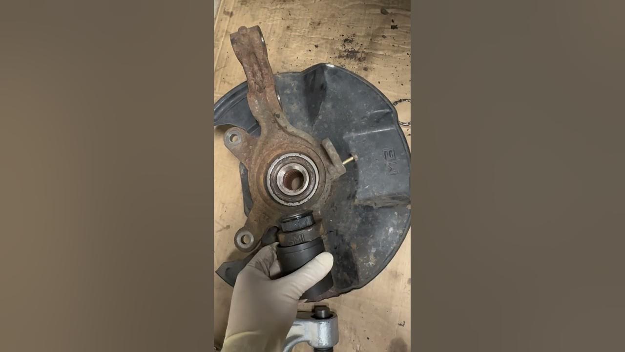 Installing rsx type s front lower ball joint YouTube