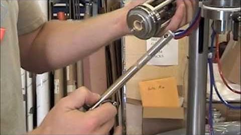 assembly and disassembly single head piston filler .m4v