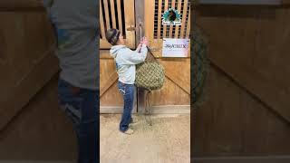How to Tie a Hay Chix Net