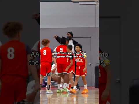 AAU parents be too active … 😭🤝#basketball #aau