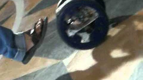 NON CRASE ROBOT FLV   Flash Video Format