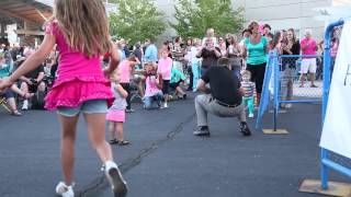 Elias Johnson Gets Down