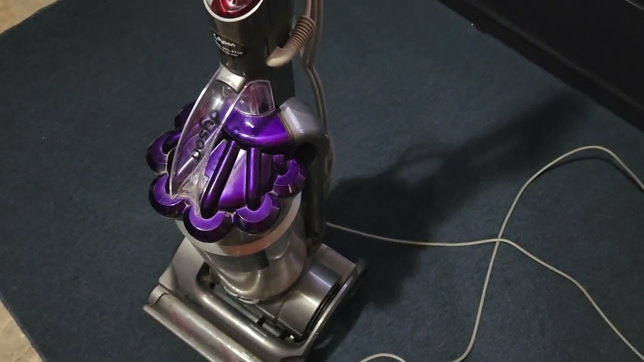 Dyson DC17 Vs Dyson Ball Animal 3 Vs Shark PowerDetect Vs Oatmeal