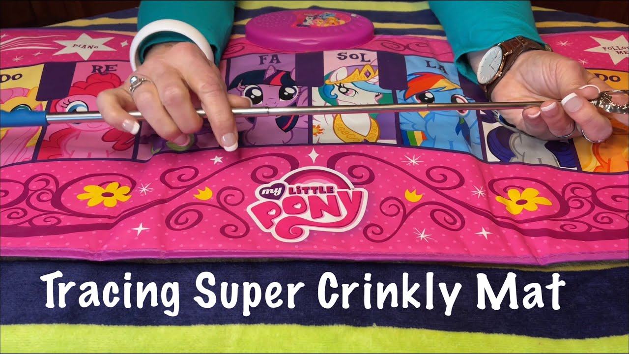 ASMR Request / Super Crinkle Mat (No talking only) Tracing lines on a crinkle toy. Looped 1 time.