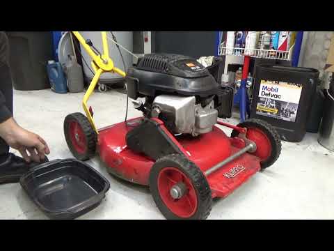 Video: Hvordan skifter man olien i en Honda push-plæneklipper?