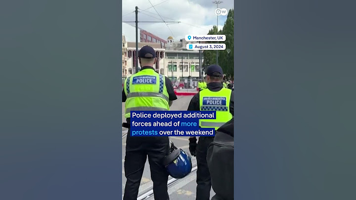 Far-right riots over knife attack spread in the UK | DW News