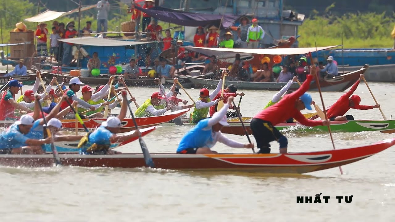 Lễ Hội Đua Thuyền Giỗ Tổ Làng Gốm Thanh Hà 2025