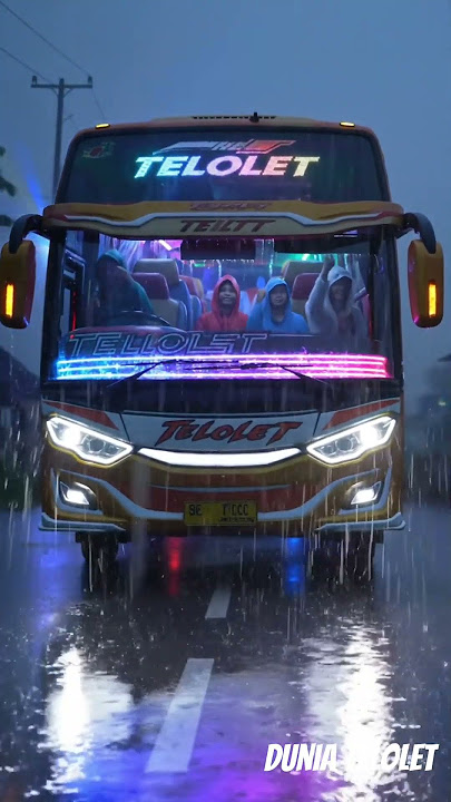 Om telolet om! Bus TELOLET Futuristik Tembus Hujan Malam! 🚍🌧️✨'