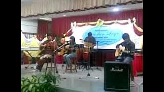 Download lagu Simfoni - Kisahku   dan sebenarnya (acoustic Version)