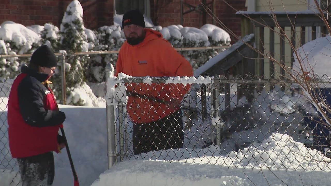 Residents in Michigan City dig out from record-breaking snowfall - YouTube