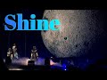 BABYMETAL  "SHINE" at the Forum - world premiere in 3-girl formation