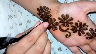 Hey guys welcome to my channel mehandi art and style must watch the
new latest best video uploaadednamed as 3d heena for front hand cute
...