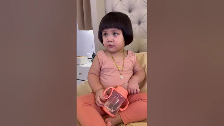 AYAW NIYANG HINAHAWAKAN YUNG CHAN NIYA