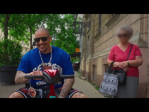 LMEN PRALA-WEST SIDEOS PROLI |OFFICIAL MUSIC VIDEO| auf YouTube ansehen LMEN PRALA-WEST SIDEOS PROLI |OFFICIAL MUSIC VIDEO| auf YouTube ansehen