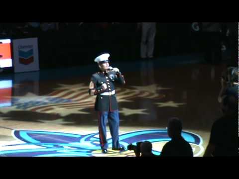 Marine Gunnery Sergeant Alan Benoit Sings the Nati...