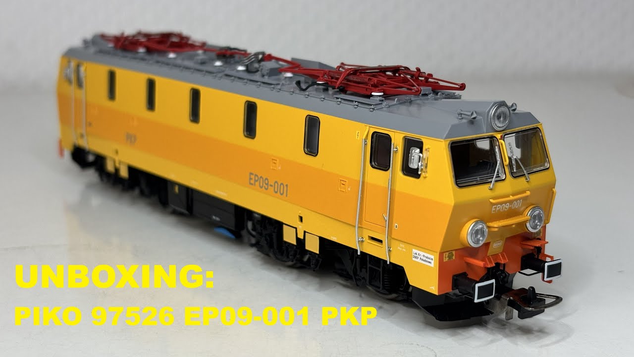 UNBOXING: PIKO 97526 EP09-001 PKP