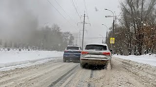 Ехать можно, но лучше остаться дома: в Самаре выпало рекордное количество снега