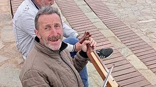 Trabzonda Kemençe Çalan Ve Beni Görünce Doğaçlama Türkü Yapan Bir Abimiz