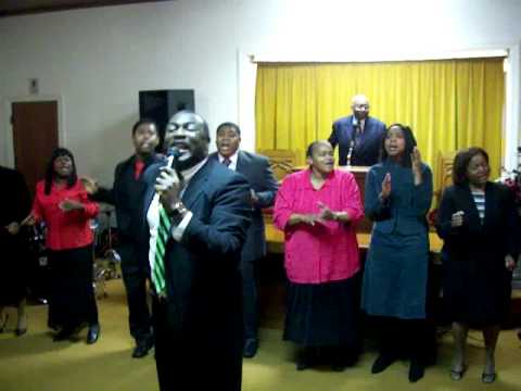Faith Apostolic Church choir rocking the house!!!!
