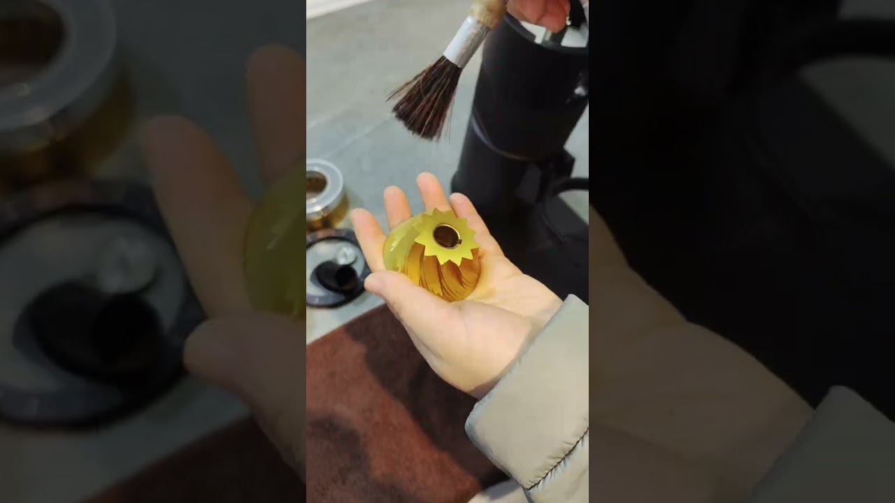 How to Deep Clean a Coffee Grinder?