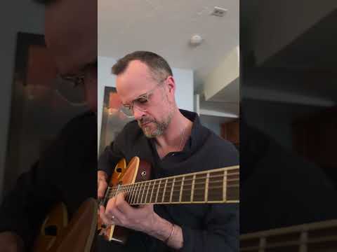 Here’s 1 way of mixing up triads generated from the aug scale (minor 3rd, half-step) to make a line.