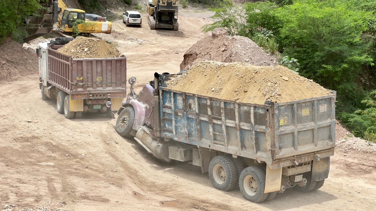 Tragic! Extreme Dangerous Trucks Crashes Filmed Seconds Before Disaster You Won't Regret Watching