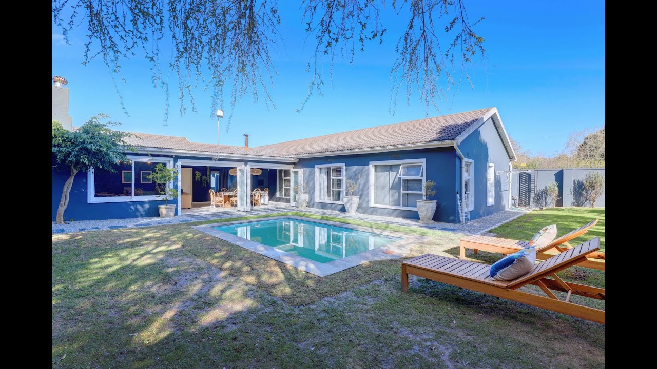 4 bedroom house for sale in Loerie Park Pam Golding