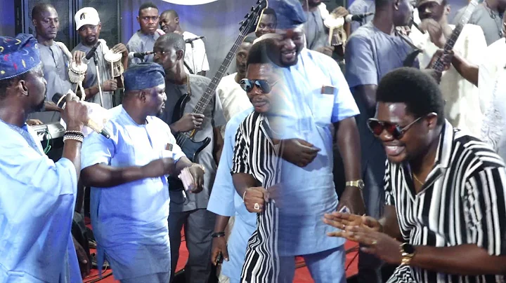 WOW: BEST DANCE BETWEEN MR MACARONI AND ALABI PASUMA ON STAGE