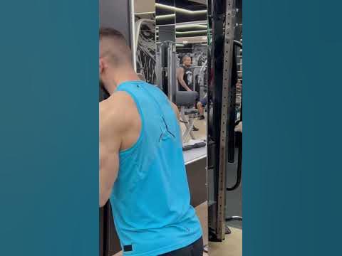 Упражнение за трицепс от право положение - YouTube