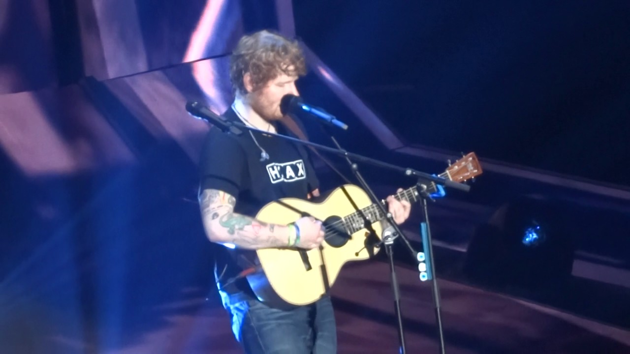 Ed Sheeran - "Photograph" (Live in San Diego 8-6-17)